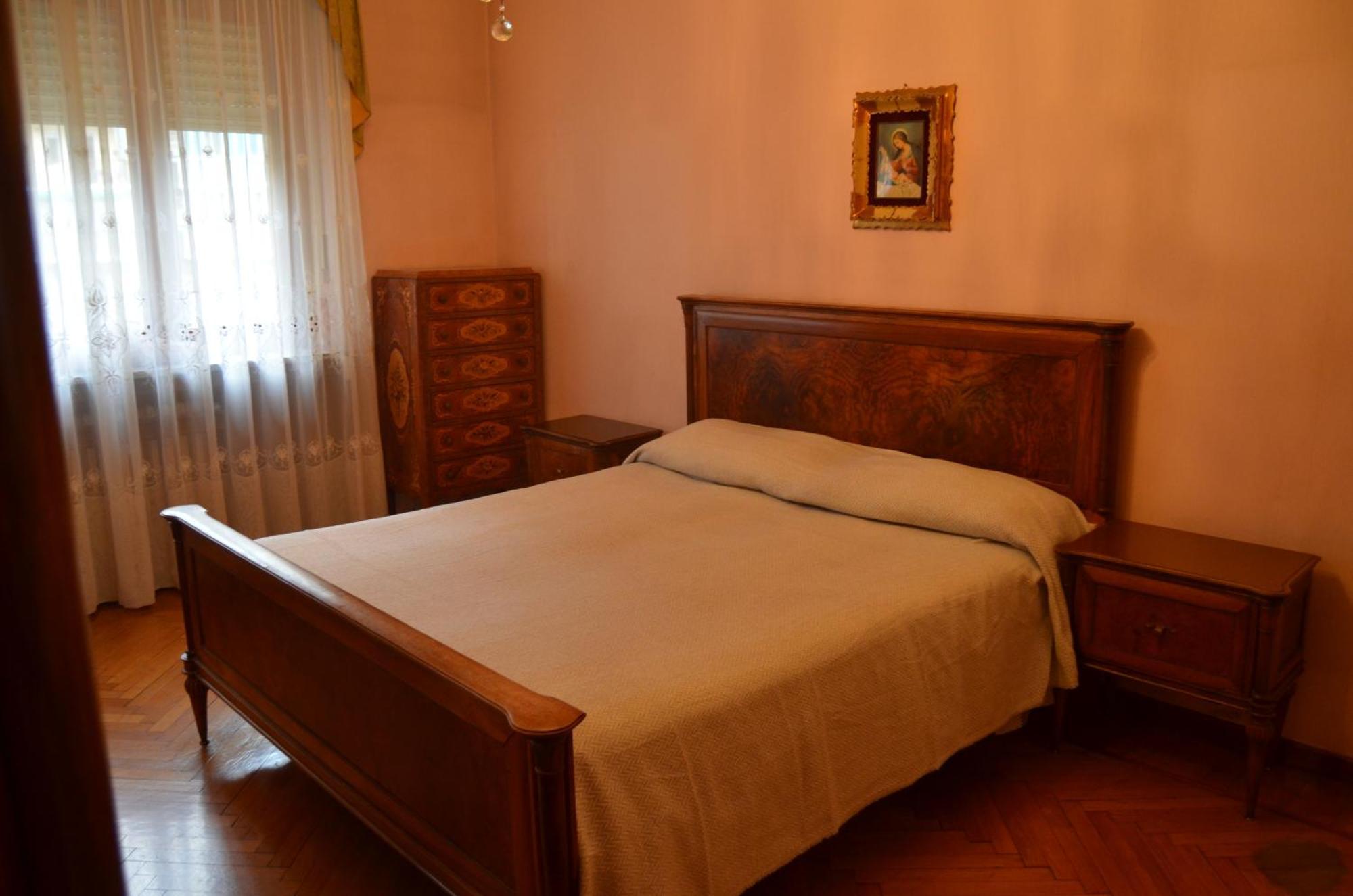 Eleganza Vicino Al Centro Di Torino Apartment Bagian luar foto
